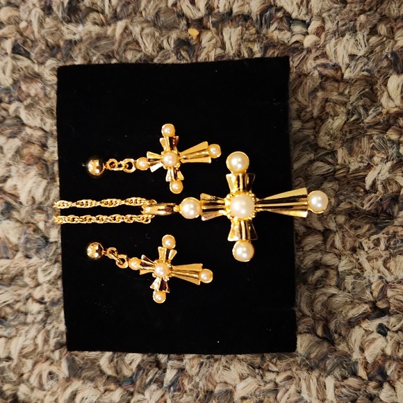 Avon Jewelry - Vintage AVON Ornate Cross Necklace and Earring Set With Original Box